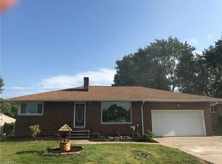 1150 Cherry Ln, Seven Hills, OH 44131