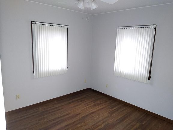 1st bedroom has 2 windows