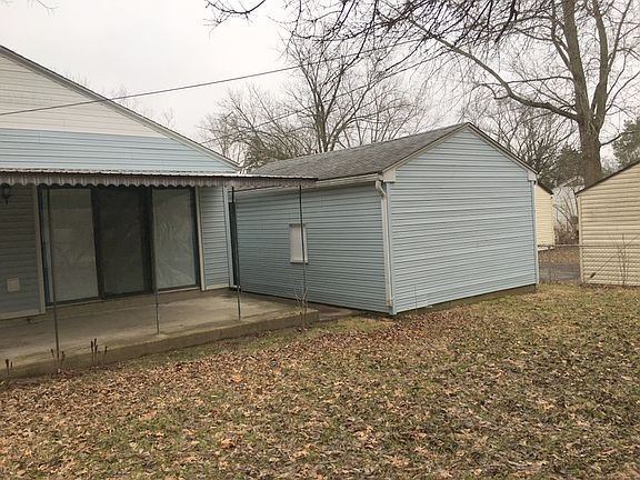 3rd image of 3753 Marlin Ave