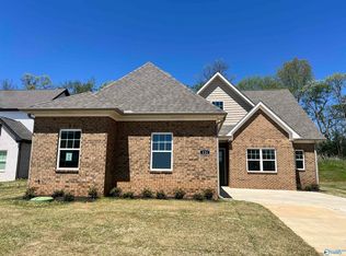 121 Fairways Pass, Meridianville, AL 35759