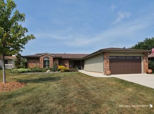 39866 N Crabapple Dr, Antioch, IL 60002