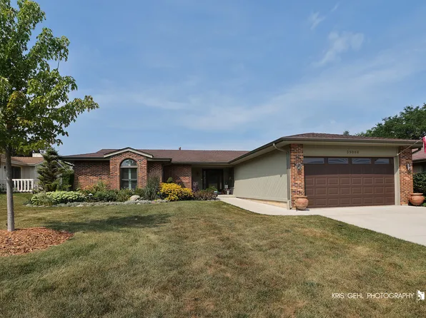 39866 N Crabapple Dr, Antioch, IL 60002