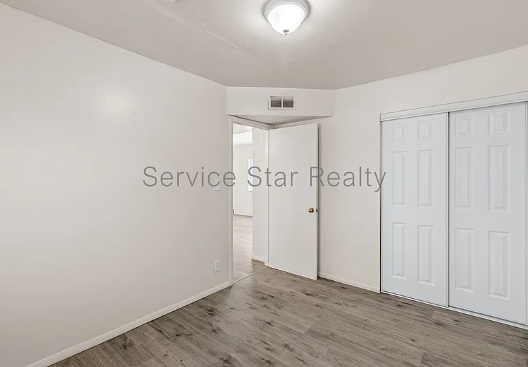 2222 E Pueblo Ave #2 — Photo 12