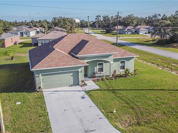 3rd image of 301 Begonia Ct