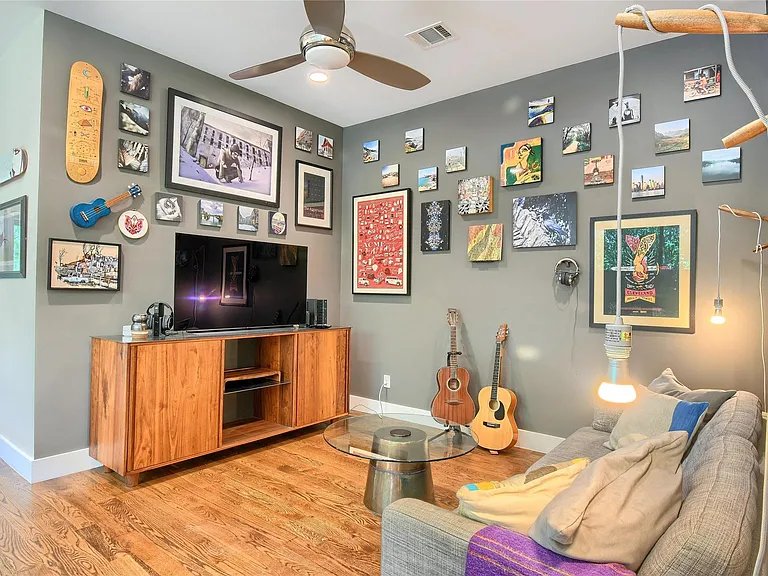1009 E Riverside Dr #B — Photo 27