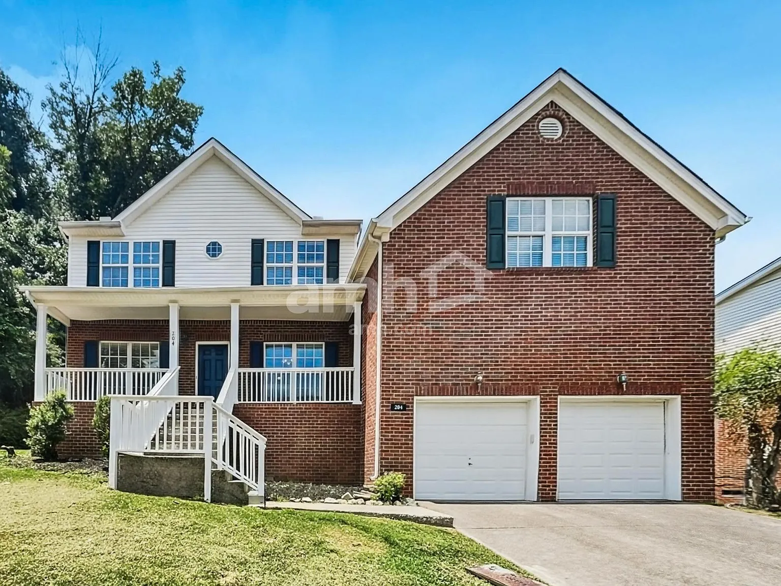 4 bed, 2.5 bath, 3046 sqft, $2,825 — Photo 1