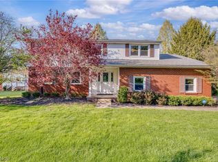 3020 Thunderbird Dr, Poland, OH 44514