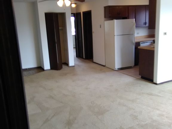 5th image of 5800 Independence Ave APT 3E