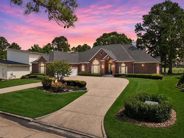 1151 Bentwater Dr, Montgomery, TX 77356