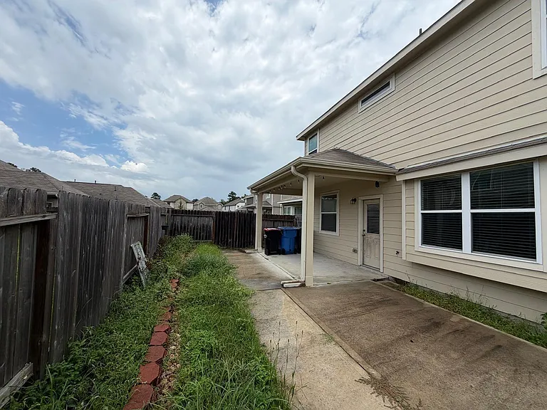 25048 Adams Canyon Dr — Photo 32