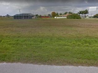 2721 Embers Pkwy W, Cape Coral, FL 33993