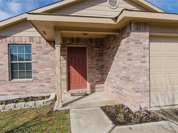 4th image of 236 Nandina Dr