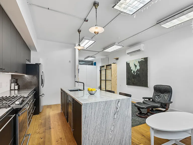 2020 E Fletcher St #1&2 — Photo 47