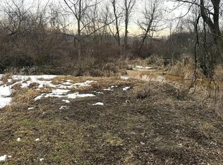 1588 Osborne Dr, Hillsdale, MI 49242