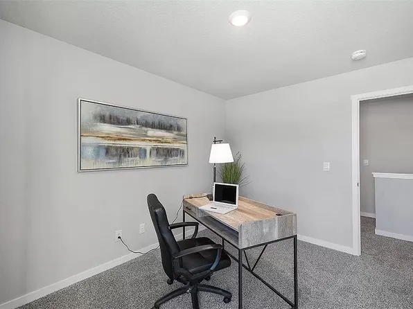 322 Juniper Dr, Waukee, IA 50263