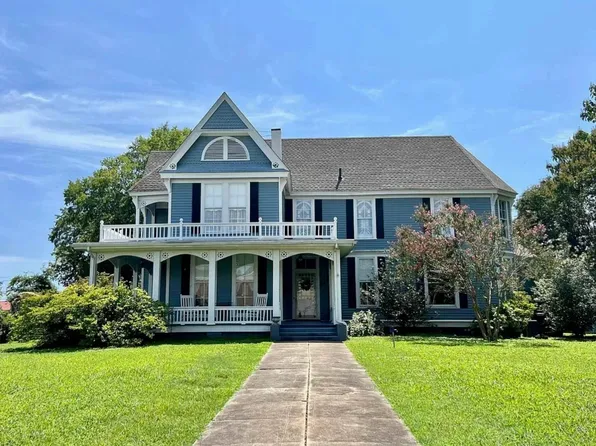 201 Almon Ave, Tuscumbia, AL 35674