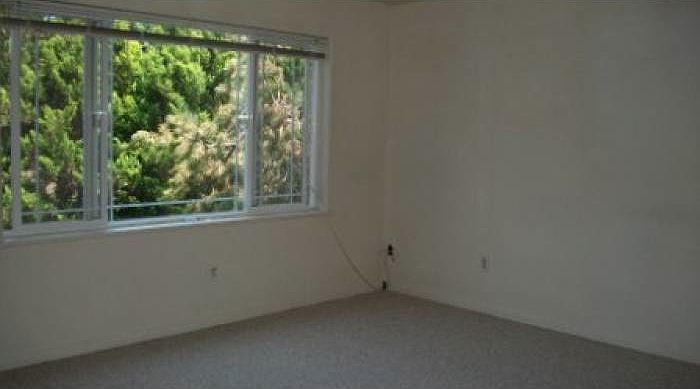 2nd image of 124 Crestview Ter