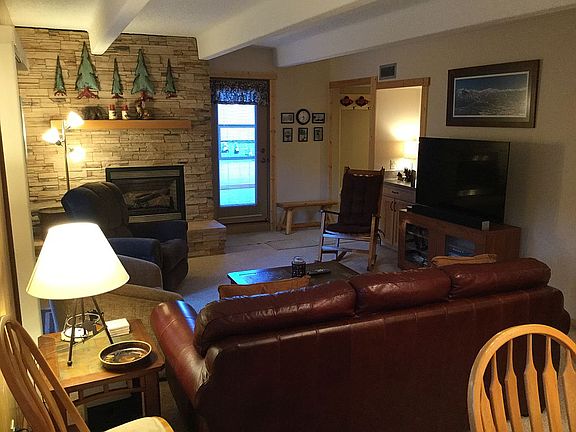 4th image of 700 Snowberry Ln APT 304