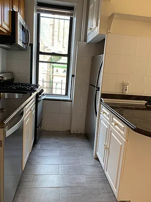 Rented by Limestone Realty Bklyn, LLC | media 27