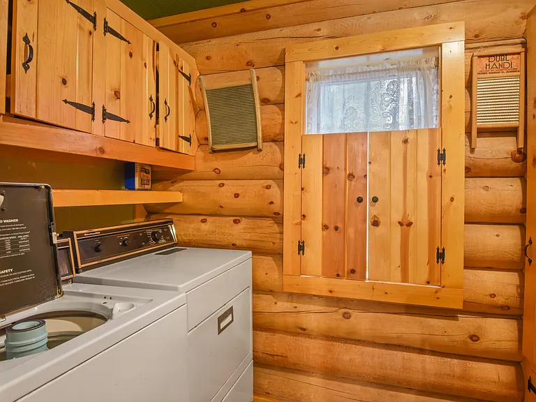 641 Chad Rd — Photo 9