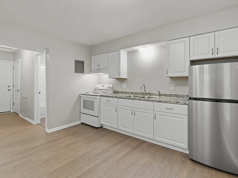 816 Asylum St #4 — Photo 7
