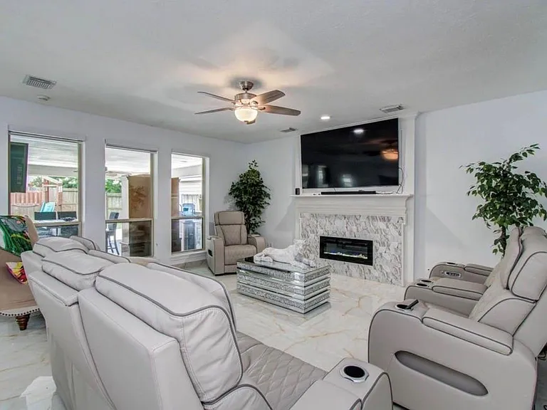 7826 Granite Ridge Ln — Photo 21