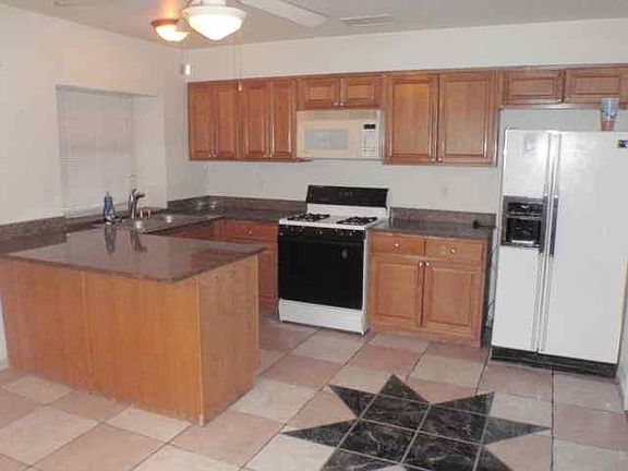 4th image of 124 Romero Dr