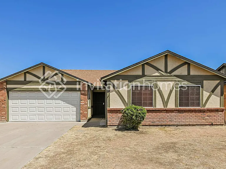 128 W Indigo St — Photo 1