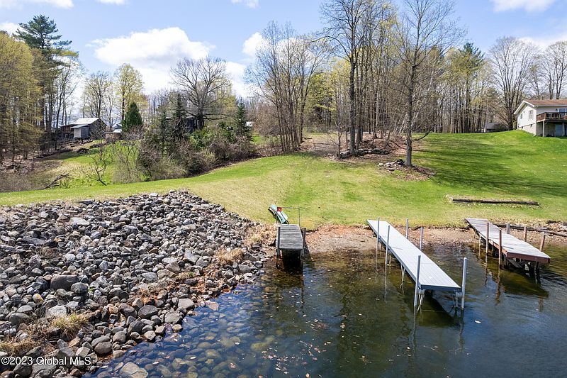 5th image of 149 Hadlock Pond Road