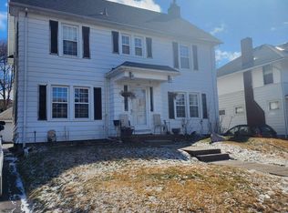 166 E Iroquois Rd, Pontiac, MI 48341