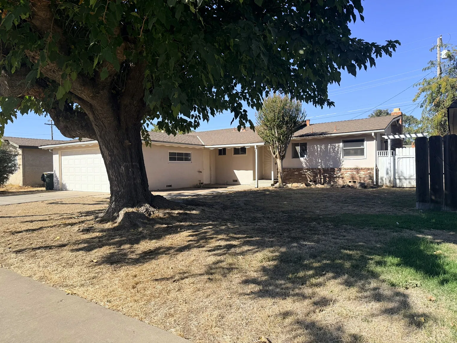 3 bed, 1025 sqft, $1,800 — Photo 3