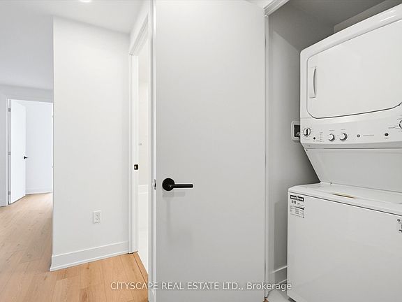 5th image of 758 Dovercourt Rd #701