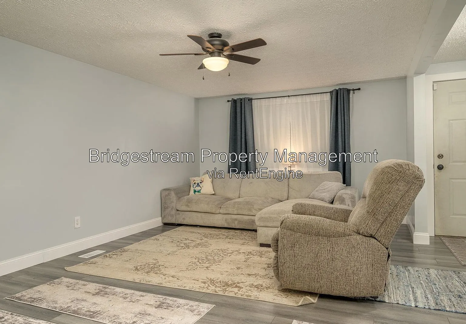 3 bed, 2.0 bath, 1232 sqft, $1,595 — Photo 3