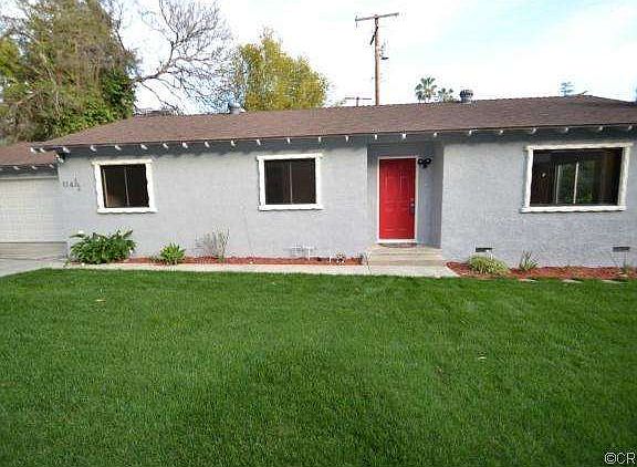 3rd image of 114 1/2 E Las Flores Dr