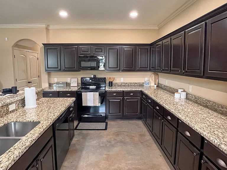 3224 Travis Cole Ave — Photo 6