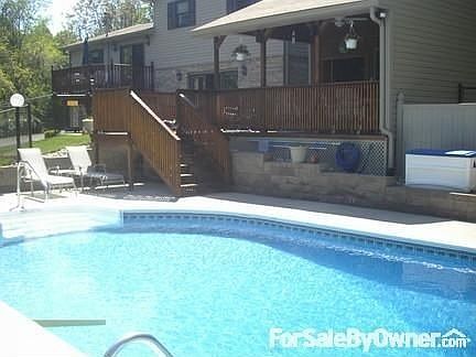 back pool,hot tub cabana house area