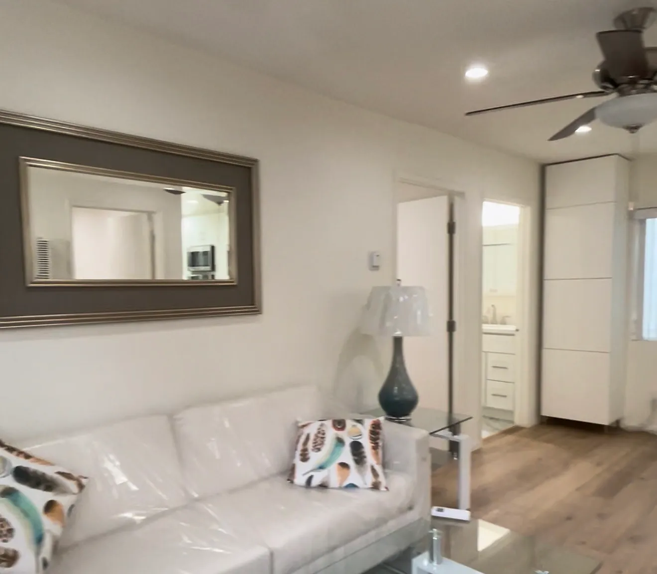 2 bed, 700 sqft, $2,850 — Photo 3