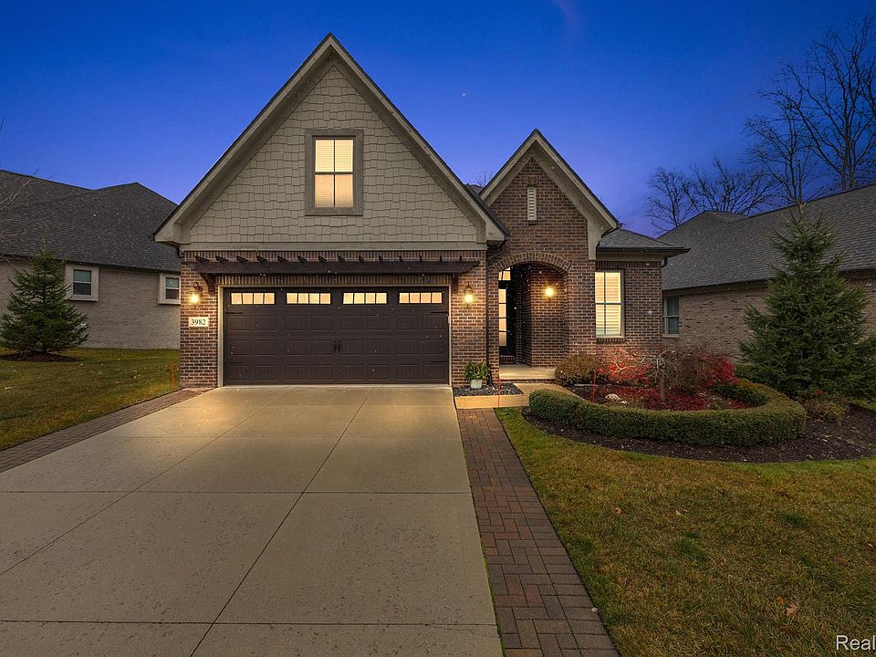 1st image of 3982 Vendome Dr