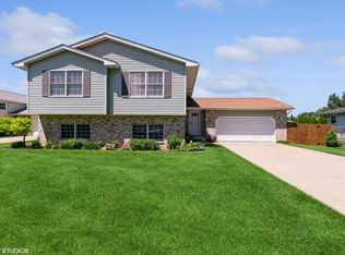 3256 Cooley St, Portage, IN 46368