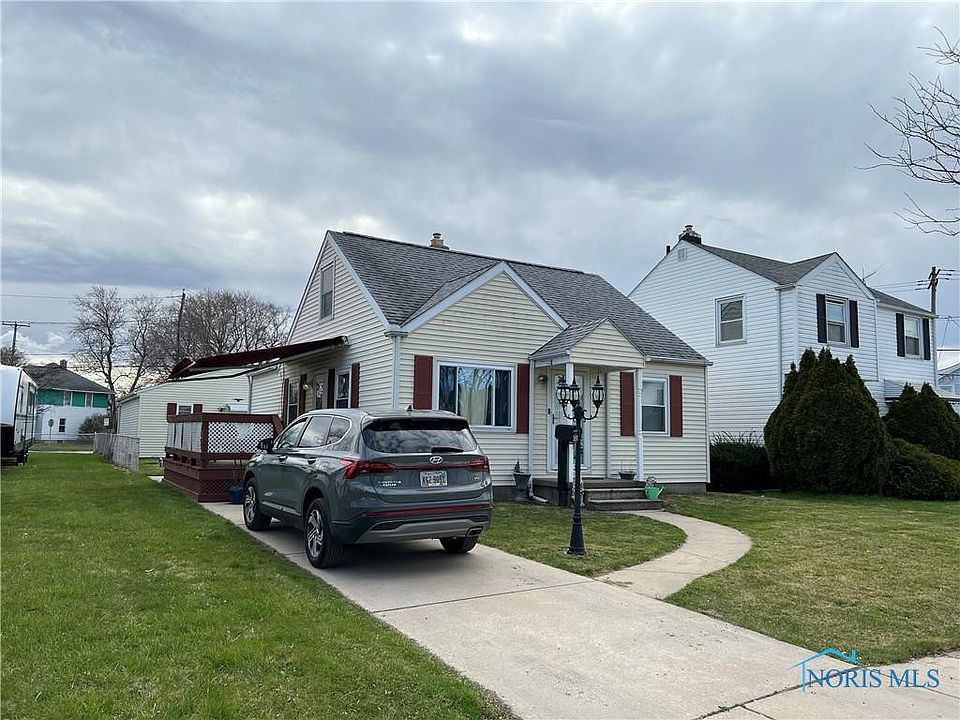 2nd image of 2118 Nevada St