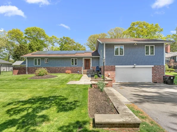 59 Briarcliff Rd, Brockton, MA 02301