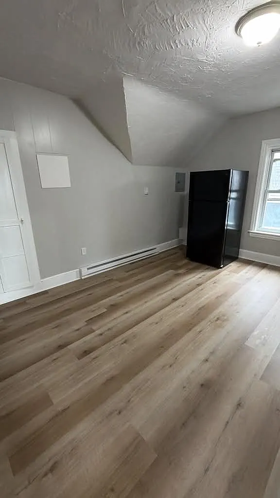 1 bed, $1,400 — Photo 4