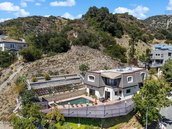 1861 Oakmont Ter, Glendale, CA 91208