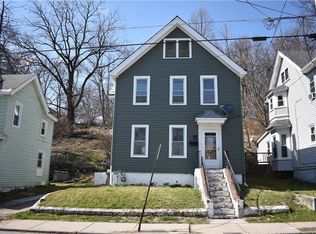 43 Beacon St, Middletown, NY 10940