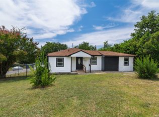 5801 Manhattan Dr, Fort Worth, TX 76107