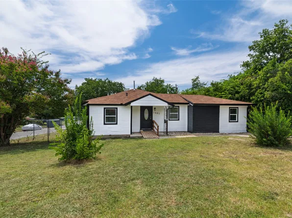 5801 Manhattan Dr, Fort Worth, TX 76107