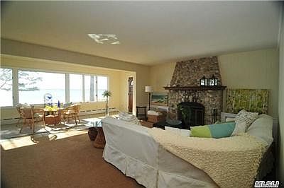 4th image of 2828 Great Peconic Ba Blvd