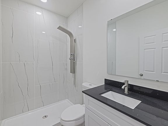 2nd image of 950 Alcalde St E