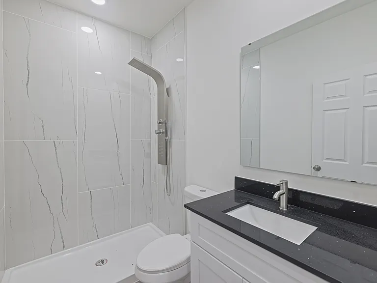 950 Alcalde St E — Photo 14