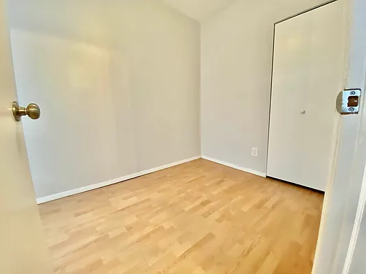 Rented by Papp Realty | media 4